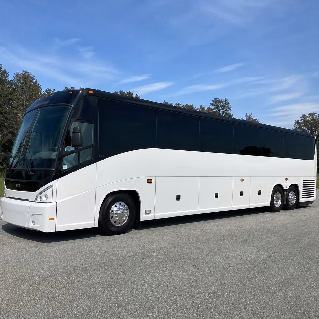 ada accessible and large group charter buses for costa mesa schools